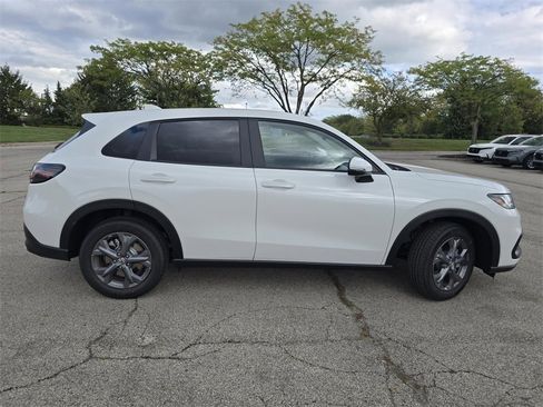 New 2026 Honda HR-V LX image 18