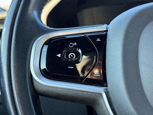 Used 2020 Volvo XC60 T5 Inscription w/ Protection Package image 18