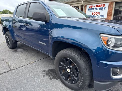 Used 2019 Chevrolet Colorado LT w/ LT Convenience Package RWD image 4