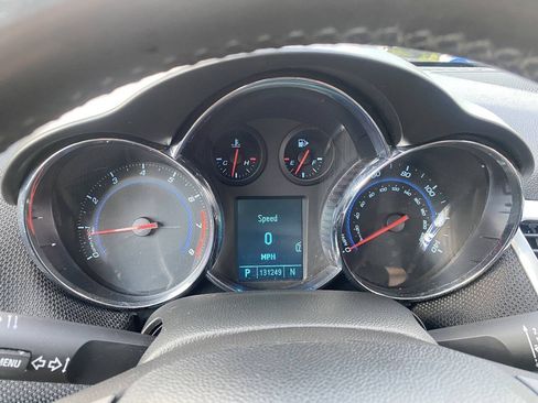 Used 2011 Chevrolet Cruze LT w/ RS Package FWD image 17