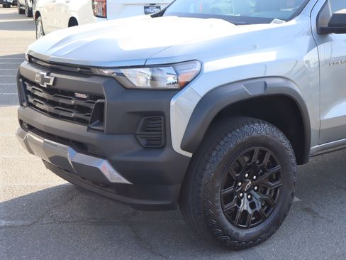 Used 2024 Chevrolet Colorado Trail Boss w/ Advanced Trailering Package image 6