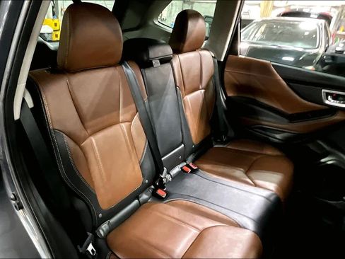 Used 2022 Subaru Forester Touring image 19