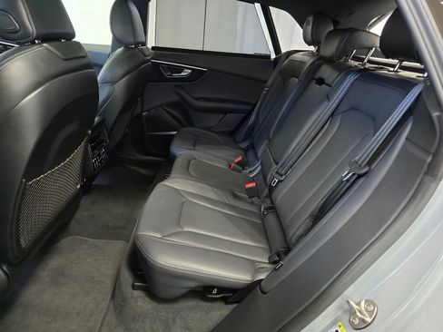 Used 2024 Audi Q8 Prestige w/ Prestige Package image 19