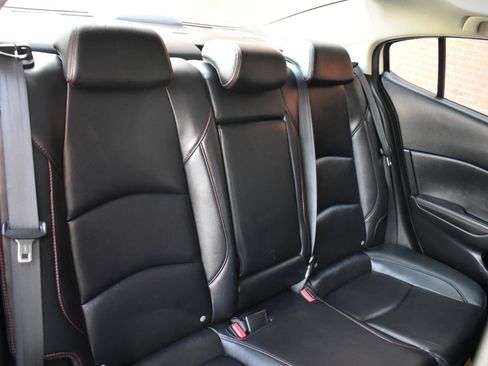 Used 2016 MAZDA MAZDA3 i Grand Touring image 15