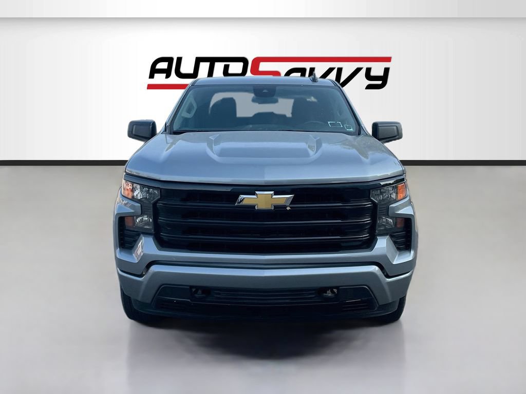 Used 2025 Chevrolet Silverado 1500 Custom AWD/4WD image 2