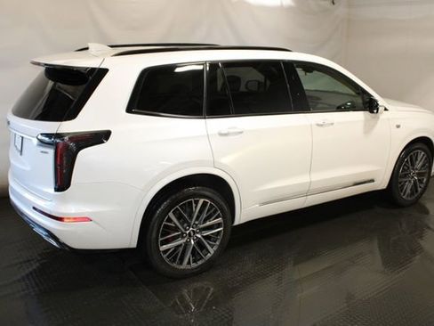 Used 2023 Cadillac XT6 Sport AWD/4WD image 5