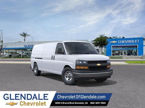 New 2026 Chevrolet Express 2500 Extended w/ Driver Convenience Package RWD image 1