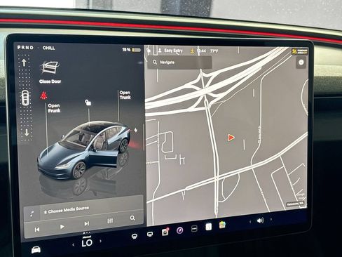 Used 2024 Tesla Model 3 Standard Range RWD image 16