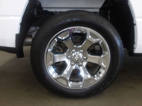 Used 2023 RAM 1500 Big Horn AWD/4WD image 12