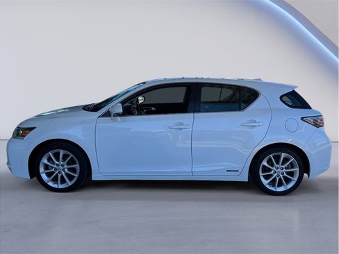 Used 2011 Lexus CT 200h Premium image 3