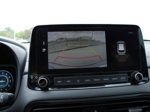 Used 2022 Hyundai Kona Limited FWD image 15