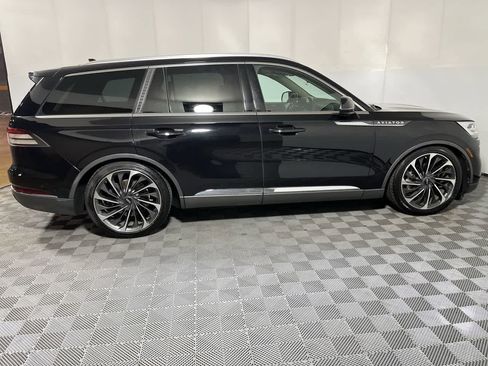 Used 2020 Lincoln Aviator Reserve w/ Equipment Group 202A image 9