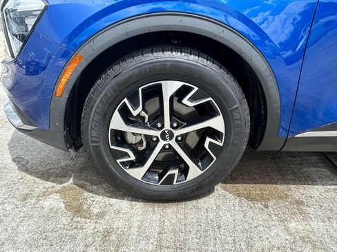 Used 2023 Kia Sportage EX image 30