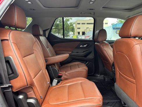 Used 2020 Chevrolet Traverse High Country AWD/4WD image 22
