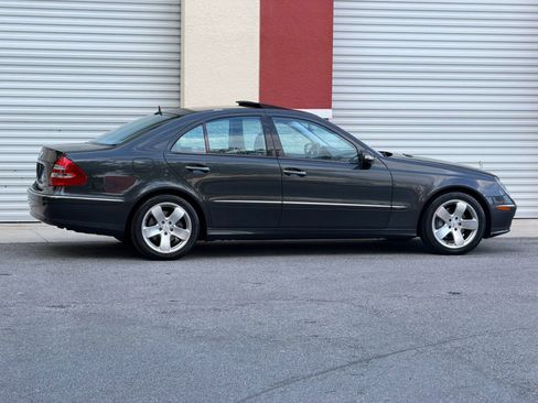 Used 2003 Mercedes-Benz E 500 Sedan image 8