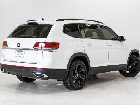 Used 2022 Volkswagen Atlas SE w/ Panoramic Sunroof Package AWD/4WD image 32