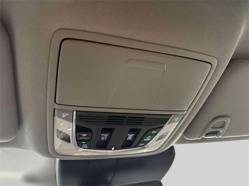 Used 2023 Acura RDX AWD w/ Advance Package image 34