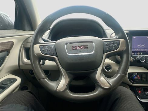 Used 2020 GMC Terrain Denali w/ Denali Premium Package FWD image 11