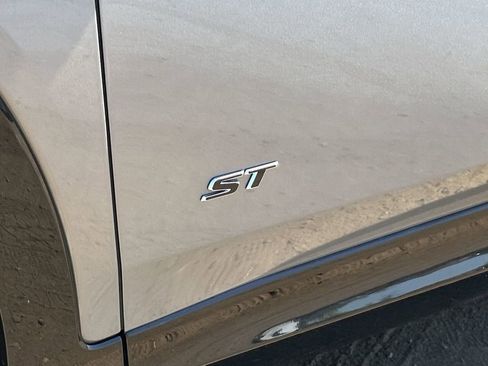 New 2026 Buick Envista Sport Touring FWD image 32