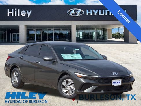 New 2026 Hyundai Elantra SE FWD image 1