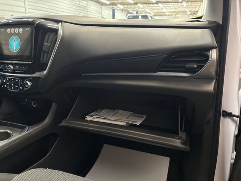 Used 2018 Chevrolet Traverse LT AWD/4WD image 28