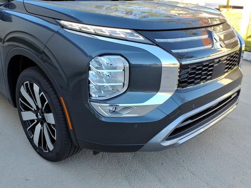 New 2026 Mitsubishi Outlander SE FWD image 8