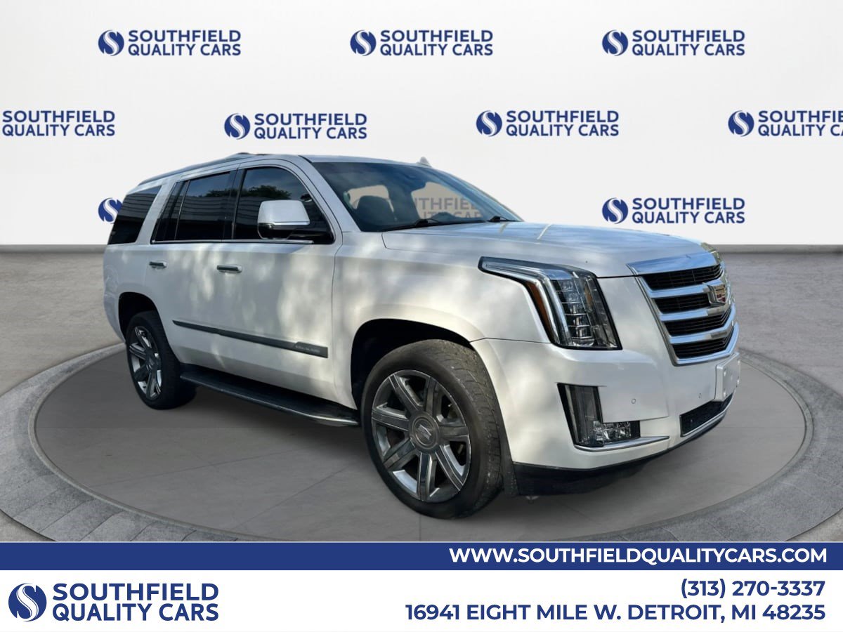 Used 2016 Cadillac Escalade Luxury AWD/4WD image 1