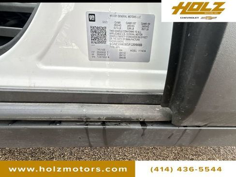 Used 2023 Chevrolet Traverse LT image 35