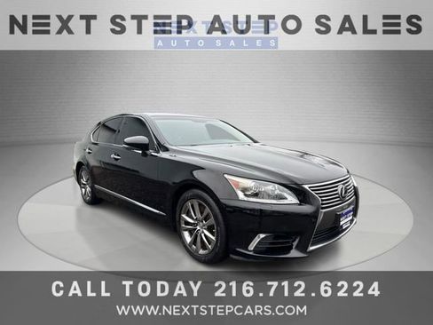Used 2013 Lexus LS 460 AWD w/ Comfort Pkg image 1