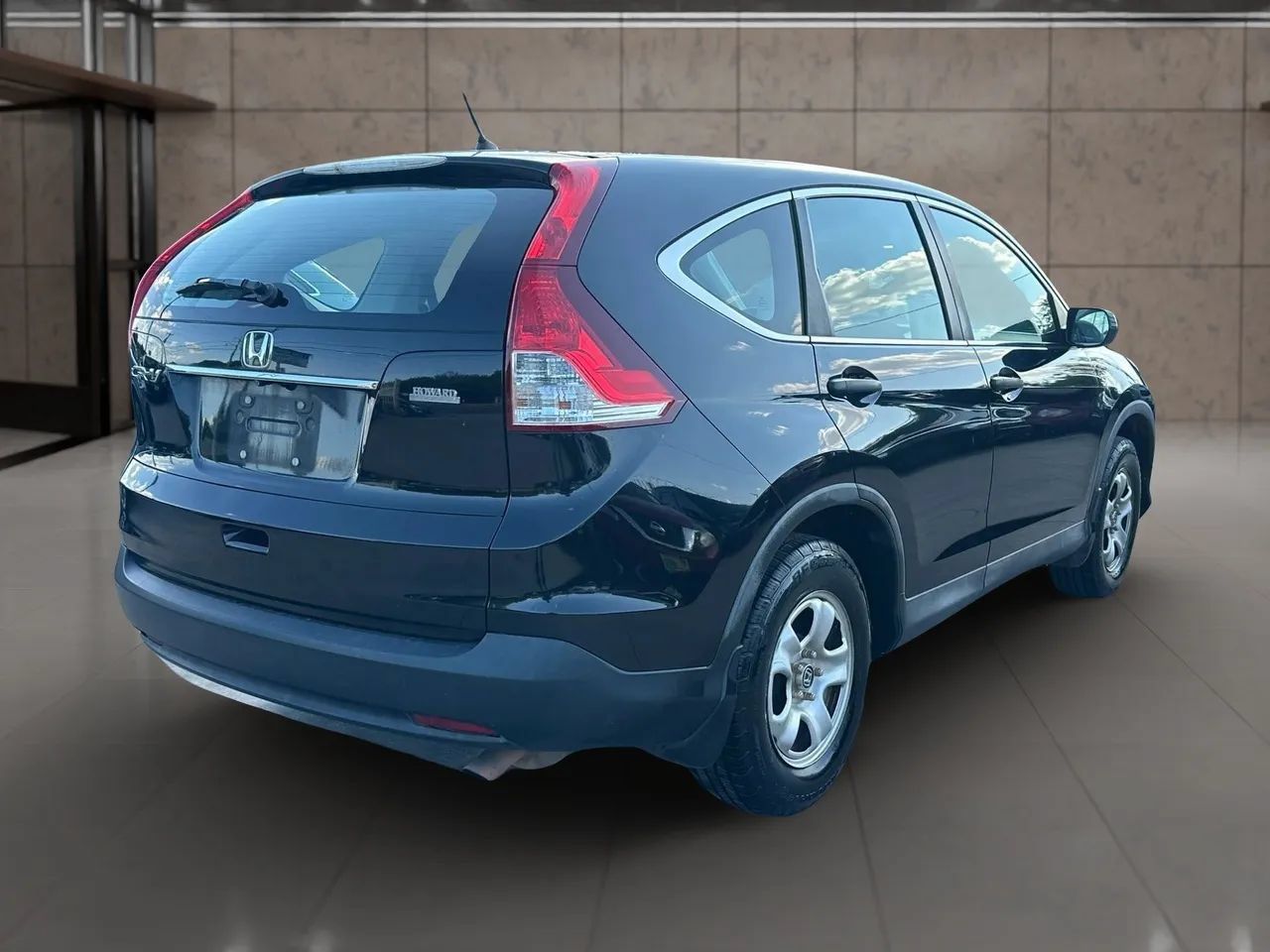 Used 2013 Honda CR-V LX image 3