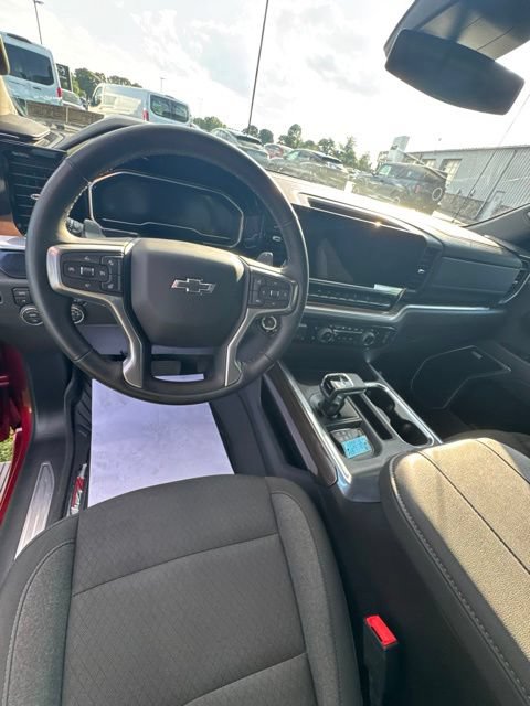 Used 2025 Chevrolet Silverado 1500 RST AWD/4WD image 11