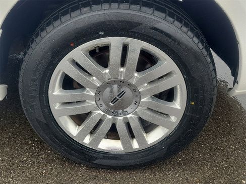 Used 2013 Lincoln Navigator 4WD w/ HD Trailer Tow Pkg image 6