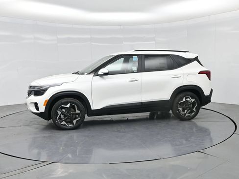 New 2026 Kia Seltos S FWD image 37