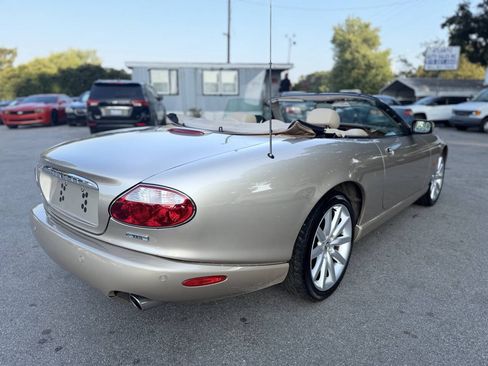 Used 2005 Jaguar XK8 Convertible RWD image 5