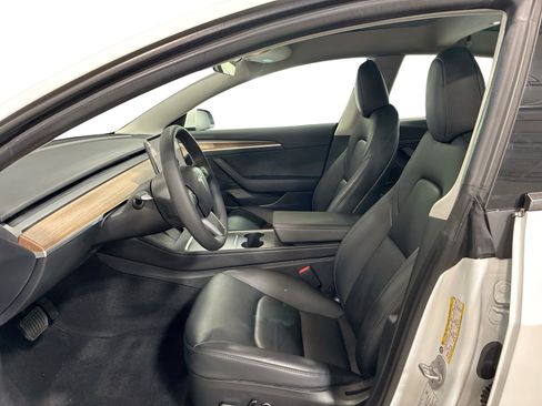 Certified 2023 Tesla Model 3 Standard Range RWD image 9