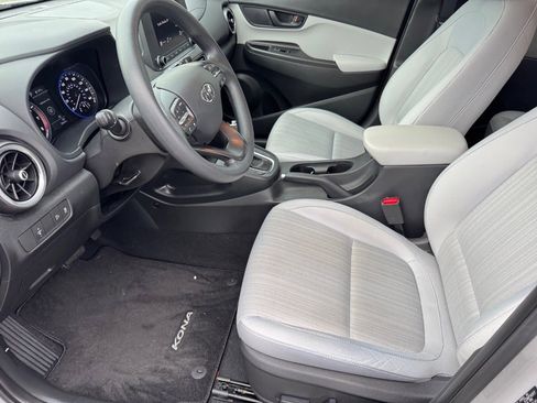 Used 2023 Hyundai Kona SEL image 10