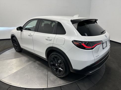 Certified 2025 Honda HR-V Sport image 5