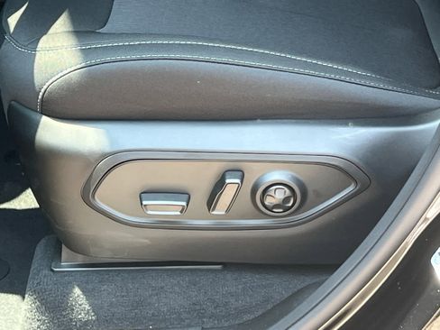 New 2025 Jeep Grand Cherokee Laredo w/ Luxury Tech Group I image 25