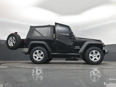 Used 2016 Jeep Wrangler Sport w/ Quick Order Package 24S AWD/4WD image 7