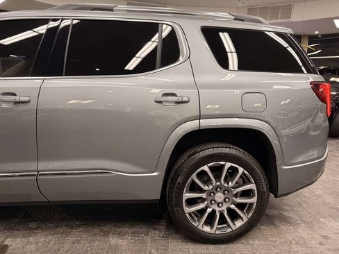 Used 2023 GMC Acadia Denali w/ Denali Technology Package FWD image 16