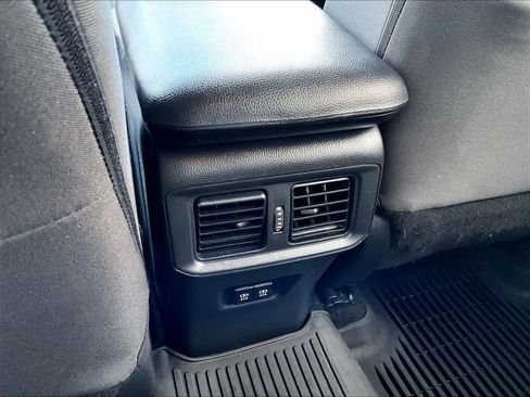 Used 2021 Toyota RAV4 XLE image 28