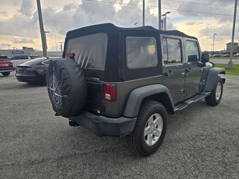 Used 2016 Jeep Wrangler Unlimited Sport w/ Quick Order Package 24S AWD/4WD image 3