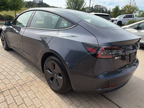 Used 2023 Tesla Model 3 Standard Range image 10