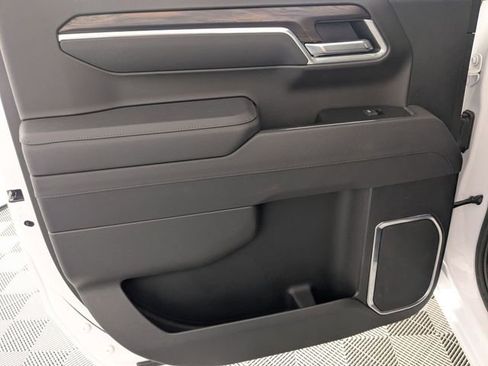 Certified 2025 GMC Sierra 1500 SLT image 27