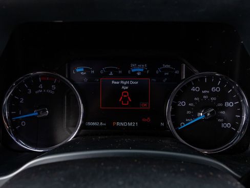 Used 2017 Ford F350 Platinum w/ Platinum Ultimate Package image 20