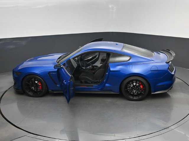 Used 2017 Ford Mustang Shelby GT350 w/ Electronics Package RWD image 17