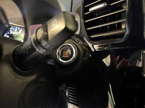 Used 2019 Mitsubishi Outlander LE image 29