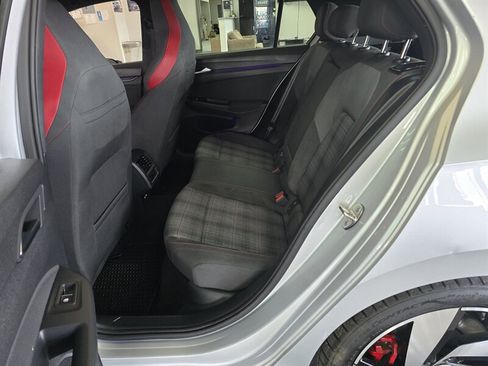 Used 2022 Volkswagen GTI S image 11