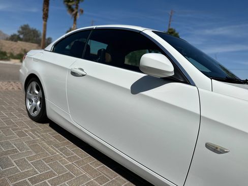 Used 2010 BMW 328i Convertible w/ Premium Pkg RWD image 10