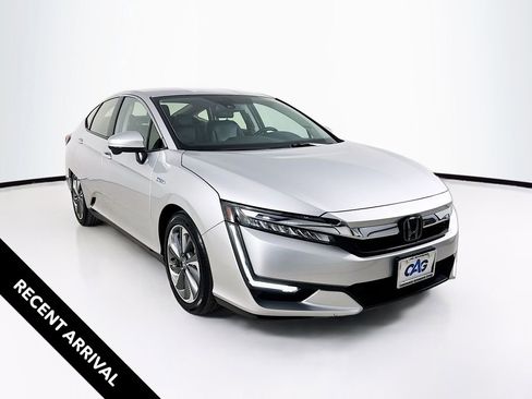 Used 2020 Honda Clarity Touring image 1